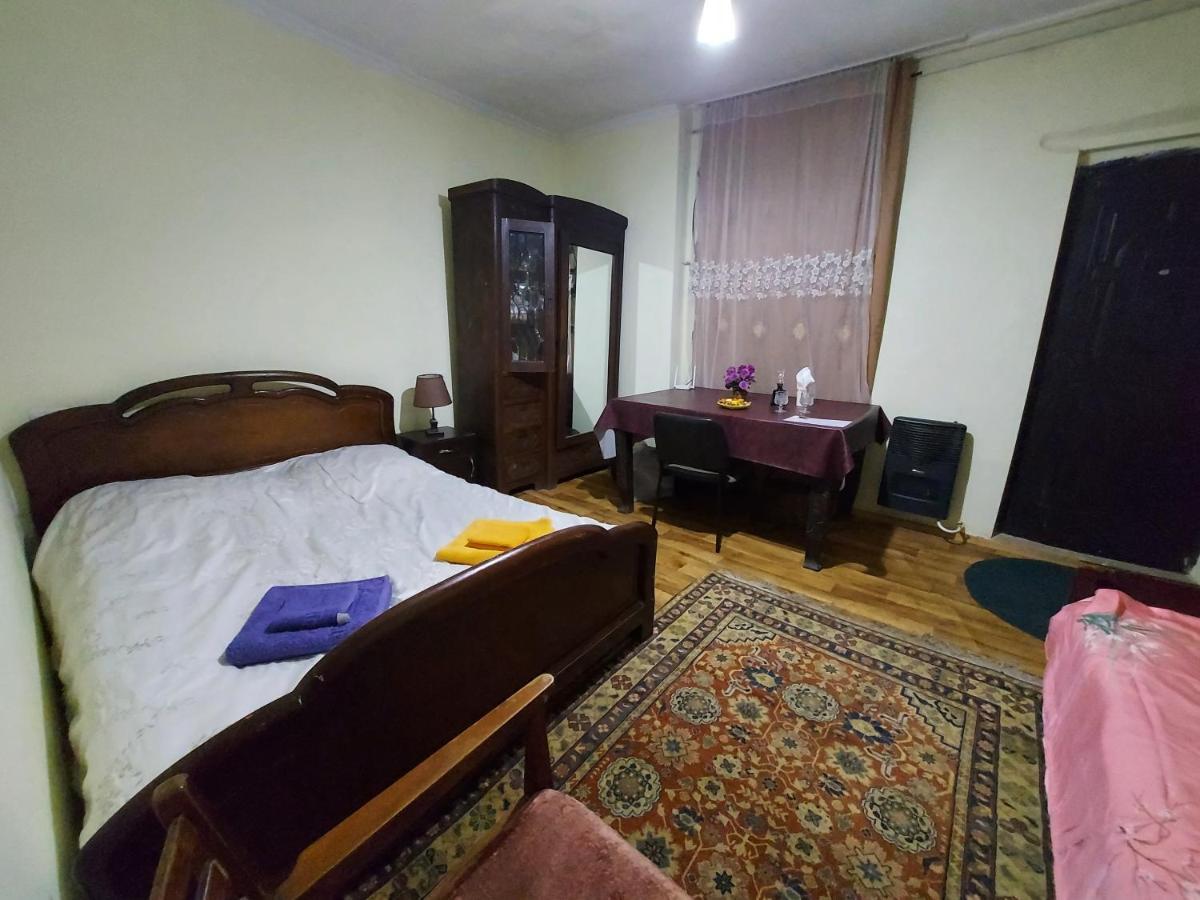 Cozy House I Lejlighed Tbilisi Eksteriør billede
